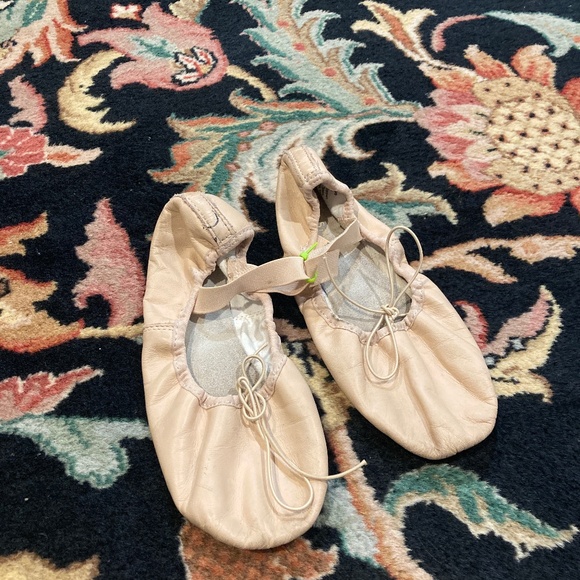 Weissman Ballet Shoes - Picture 1 of 3